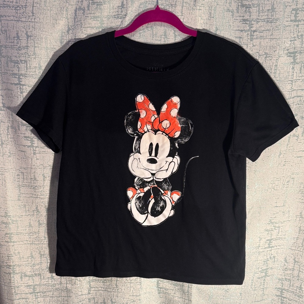 Black Minnie Mouse 🎀 T-Shirt Adorable 🥰